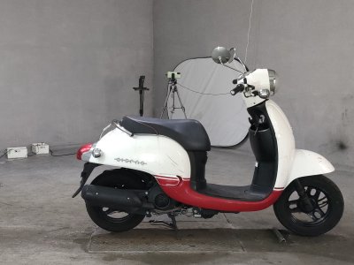 Honda GIORNO 2012