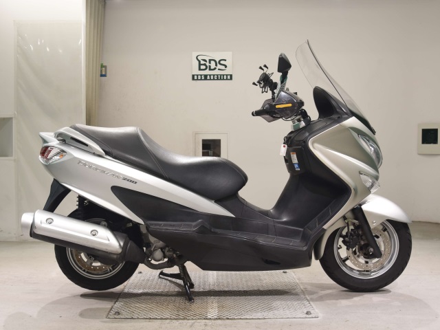 Suzuki BURGMAN200