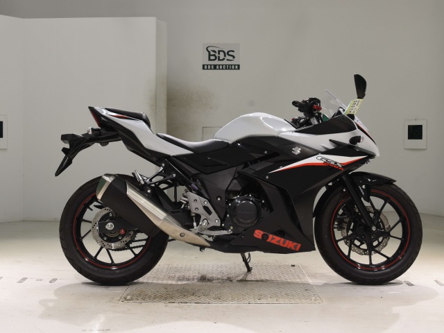Suzuki GSX250R