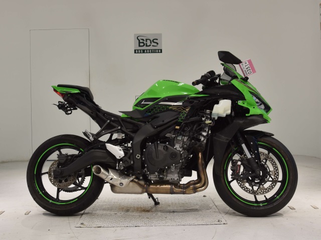 Kawasaki NINJA ZX-25R 2021