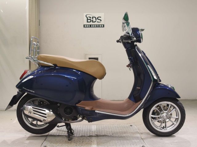 Vespa PRIMAVERA150 2021