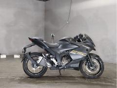 Suzuki GIXXER250SF