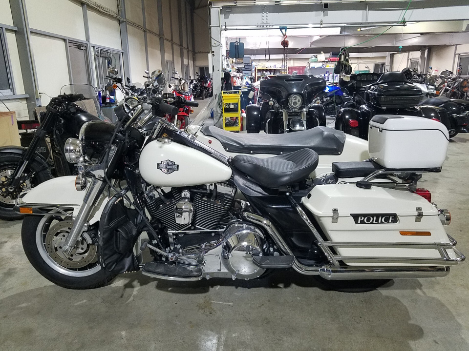 HD ROAD KING POLICE FLHR1450 2002