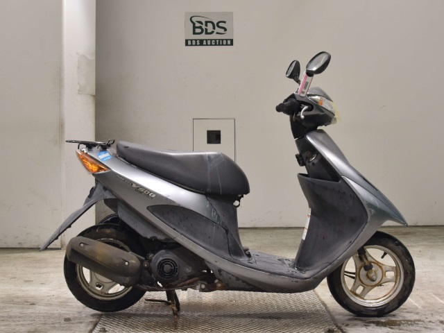 Suzuki ADDRESS V50
