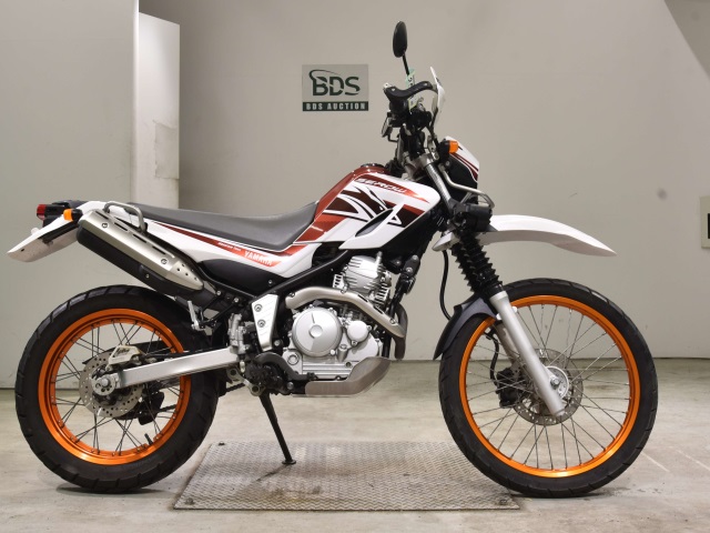 Yamaha SEROW XT250 2017