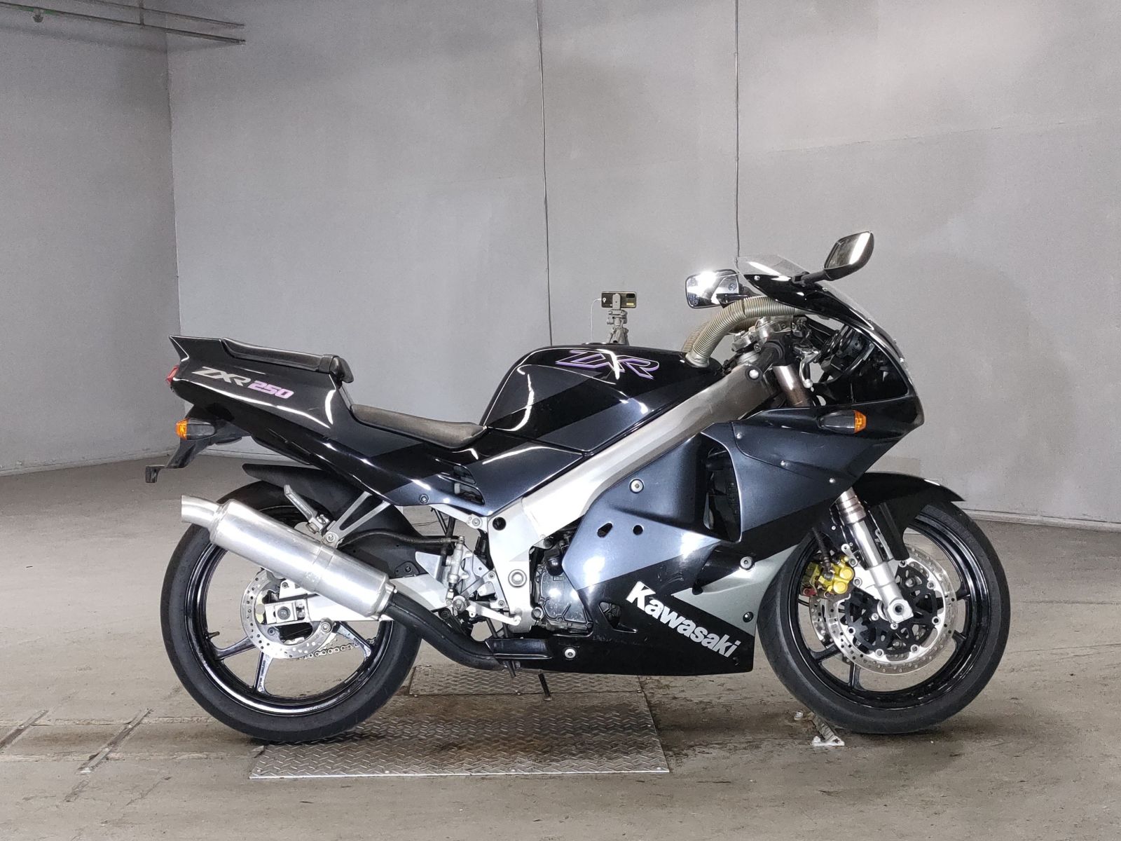 Kawasaki ZXR250 1991