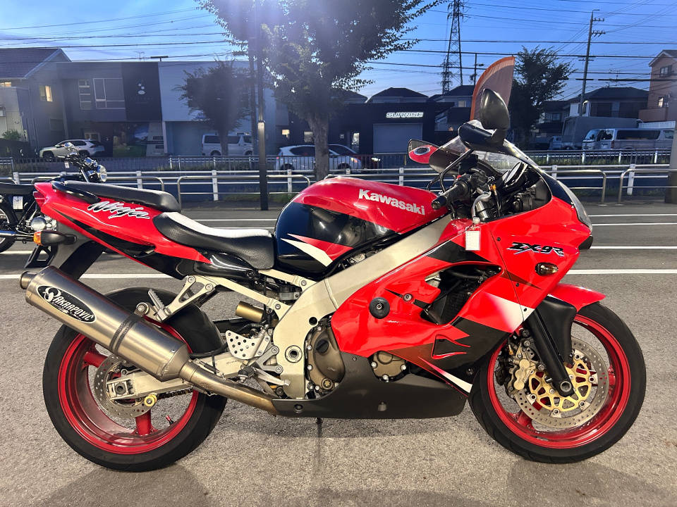 Kawasaki NINJA ZX-9R 2000