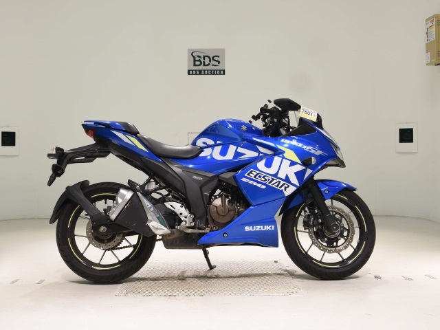 Suzuki GIXXER250SF