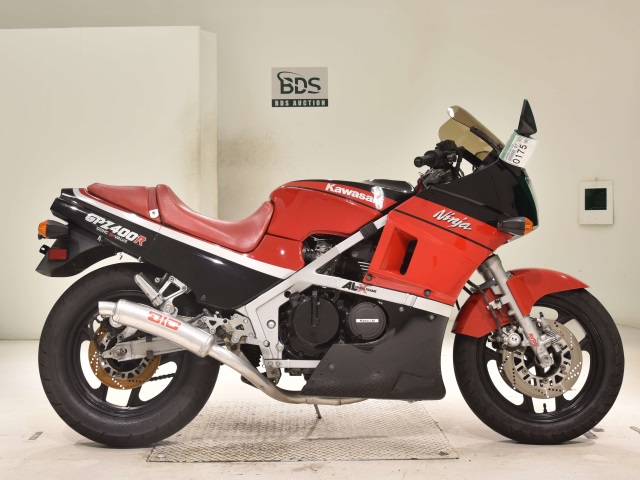 Kawasaki GPZ400R 1986