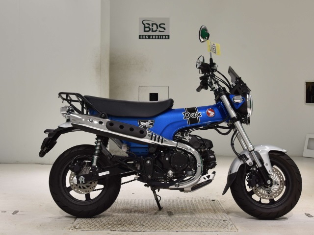 Honda DAX125 2022