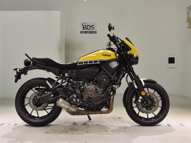 Yamaha XSR900 2016