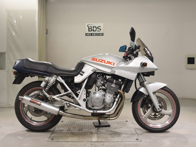 Suzuki GSX250S KATANA