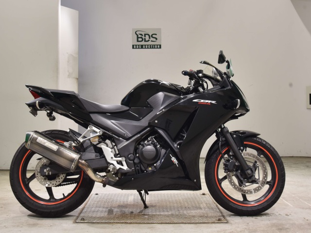 Honda CBR250R 2015