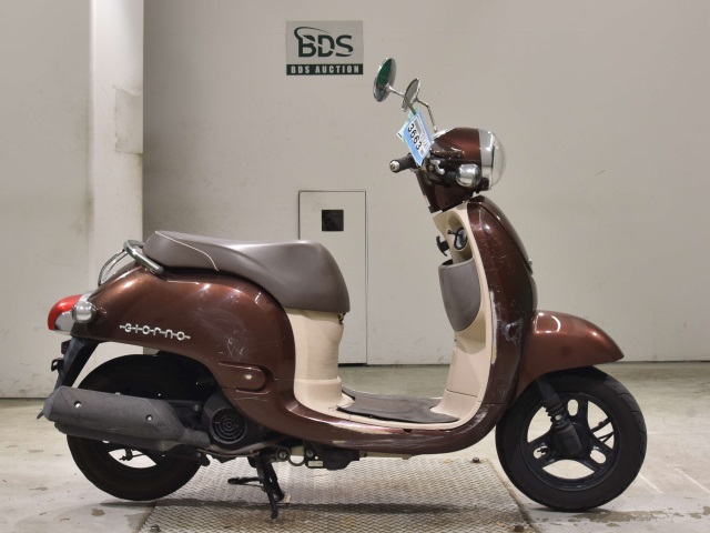 Honda GIORNO 2011