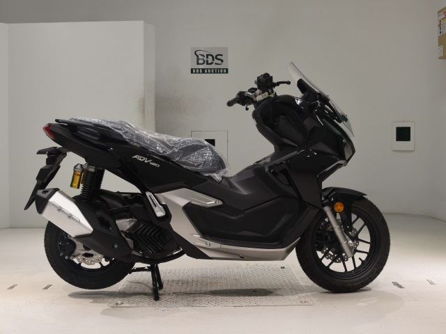 Honda ADV 160 2025