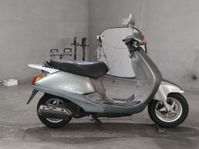 Honda LEAD100 2001
