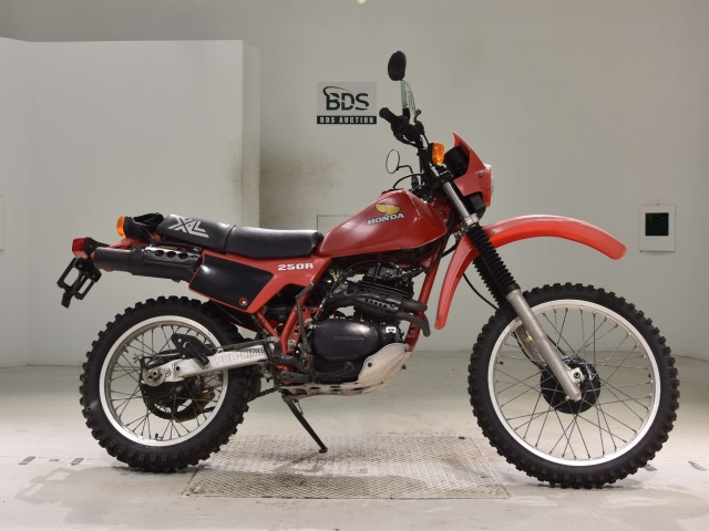 Honda XL250R PARIS-DAKAR 1982