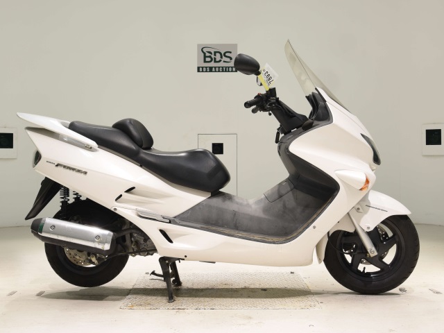Honda FORZA 2000