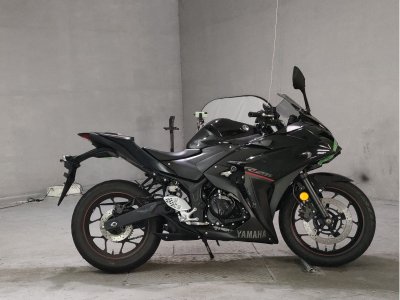 Yamaha YZF-R25 2018