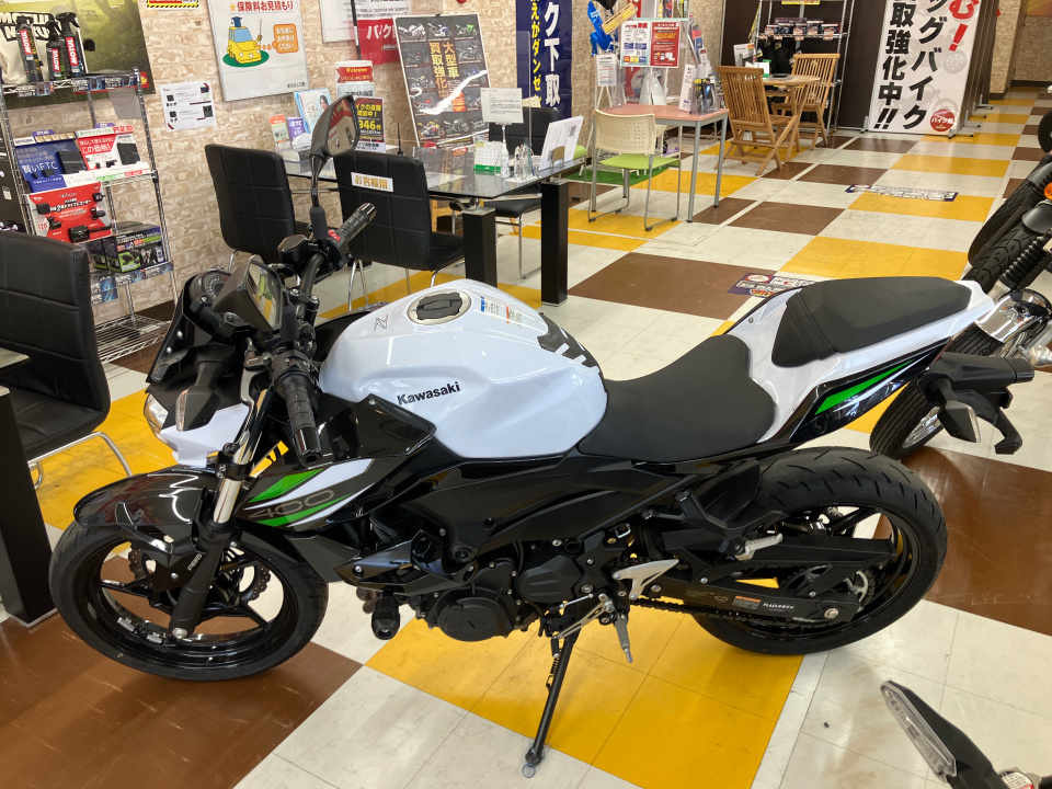 Kawasaki Z400 2021