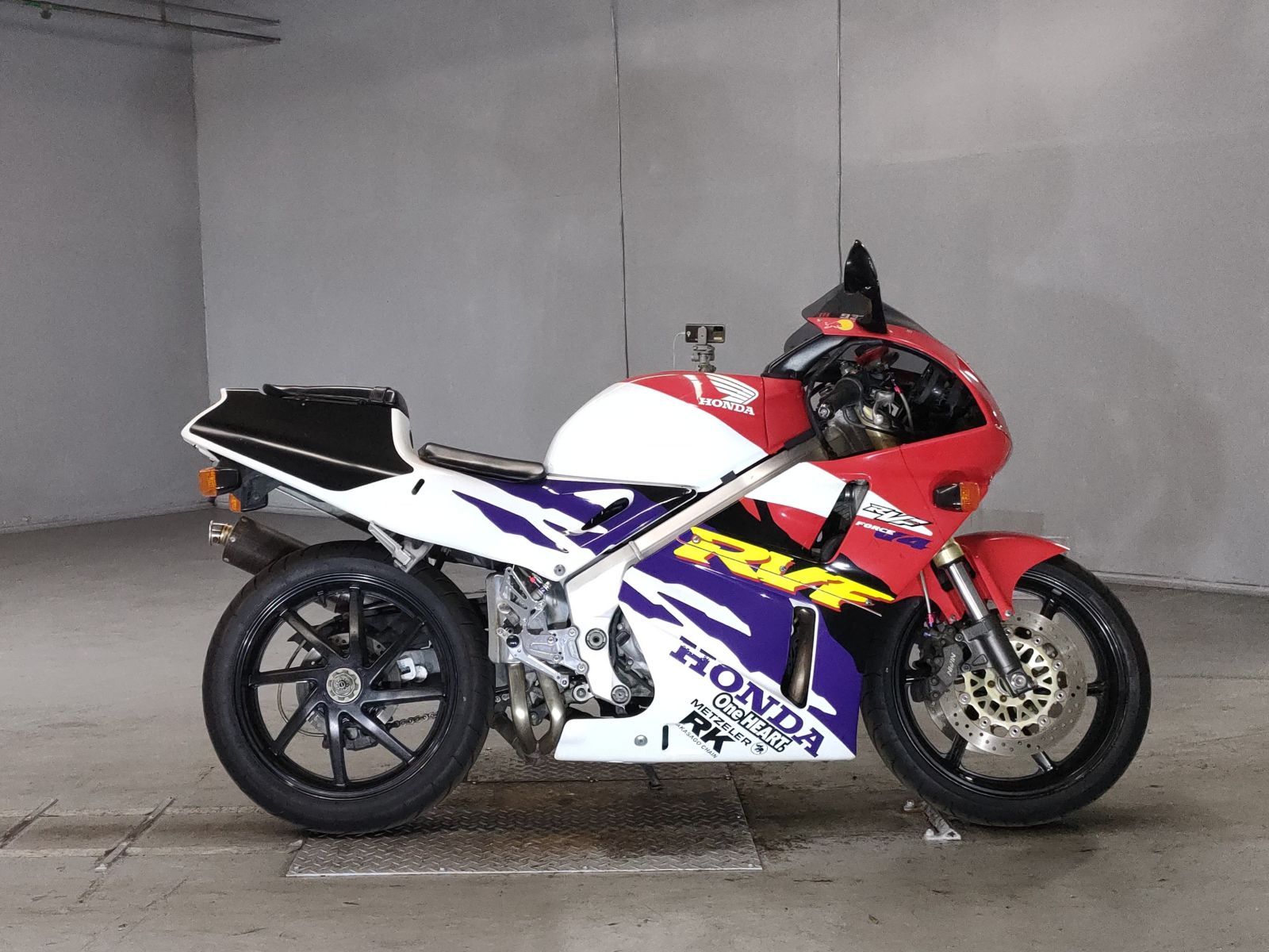 Honda RVF400 2001