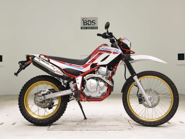 Yamaha SEROW XT250 2020