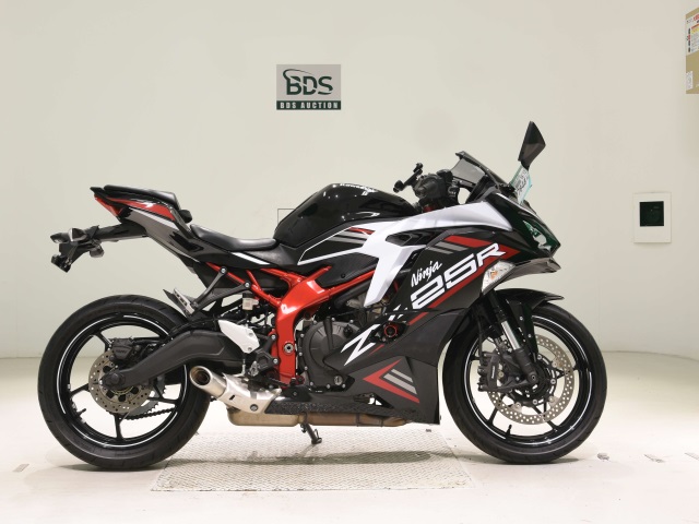 Kawasaki NINJA ZX-25R 2021