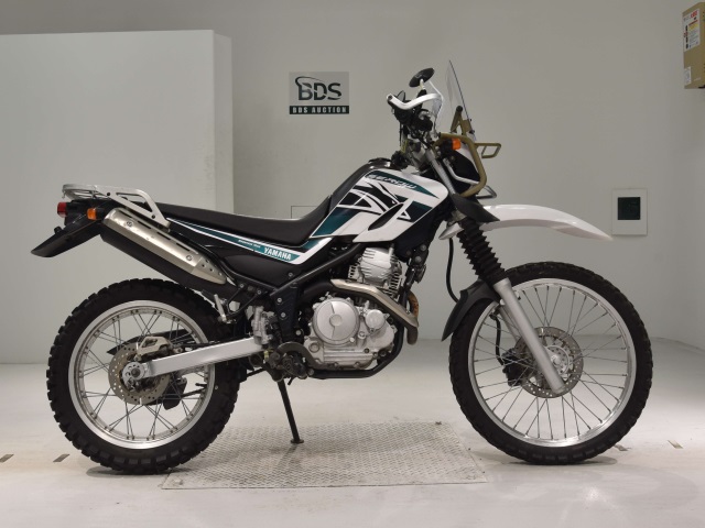 Yamaha SEROW XT250 2005