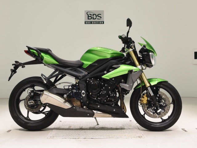 Triumph STREET TRIPLE85 2013