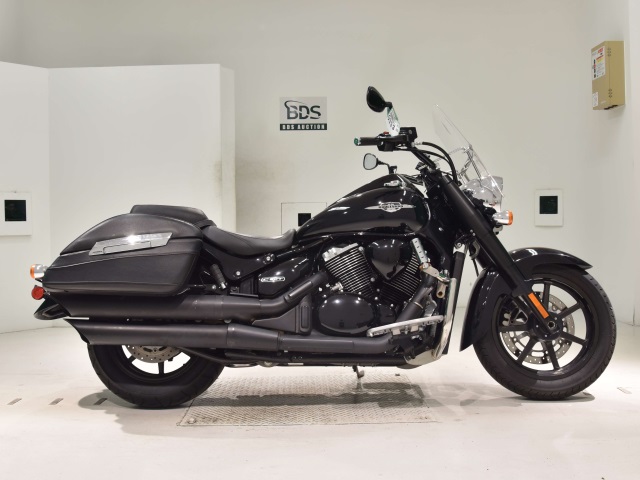 Suzuki BOULEVARD C90 2015