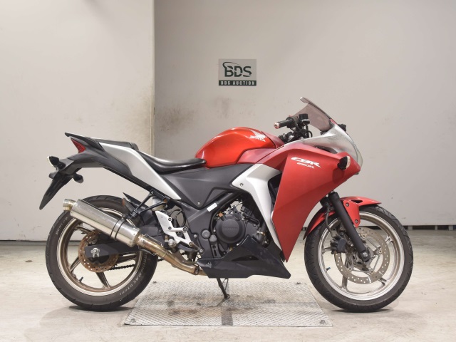 Honda CBR250R 2011