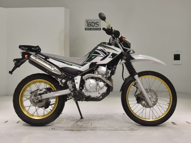 Yamaha SEROW XT250 2018