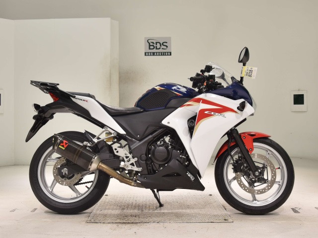 Honda CBR250R 2011