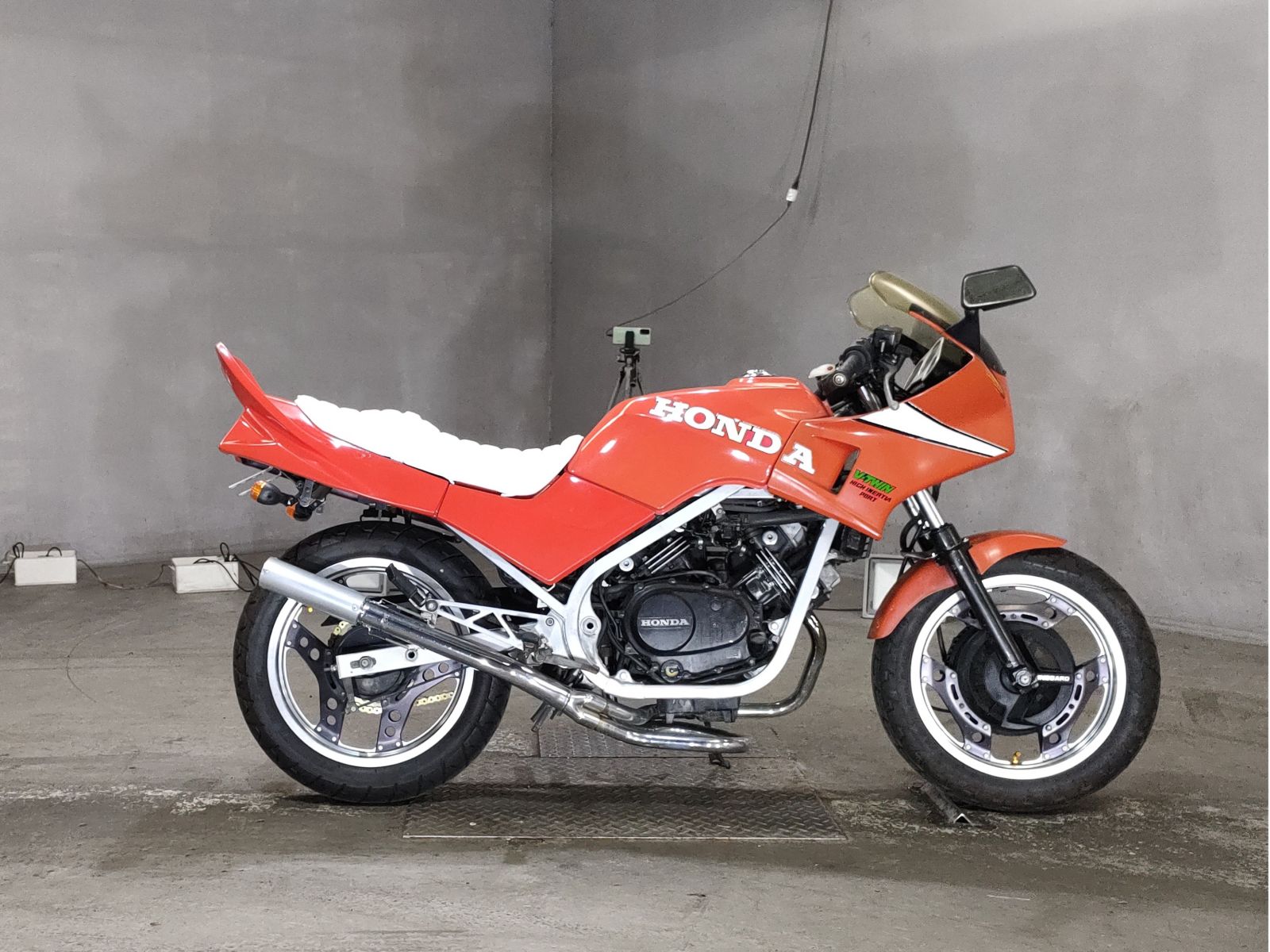 Honda VT250F XELVIS