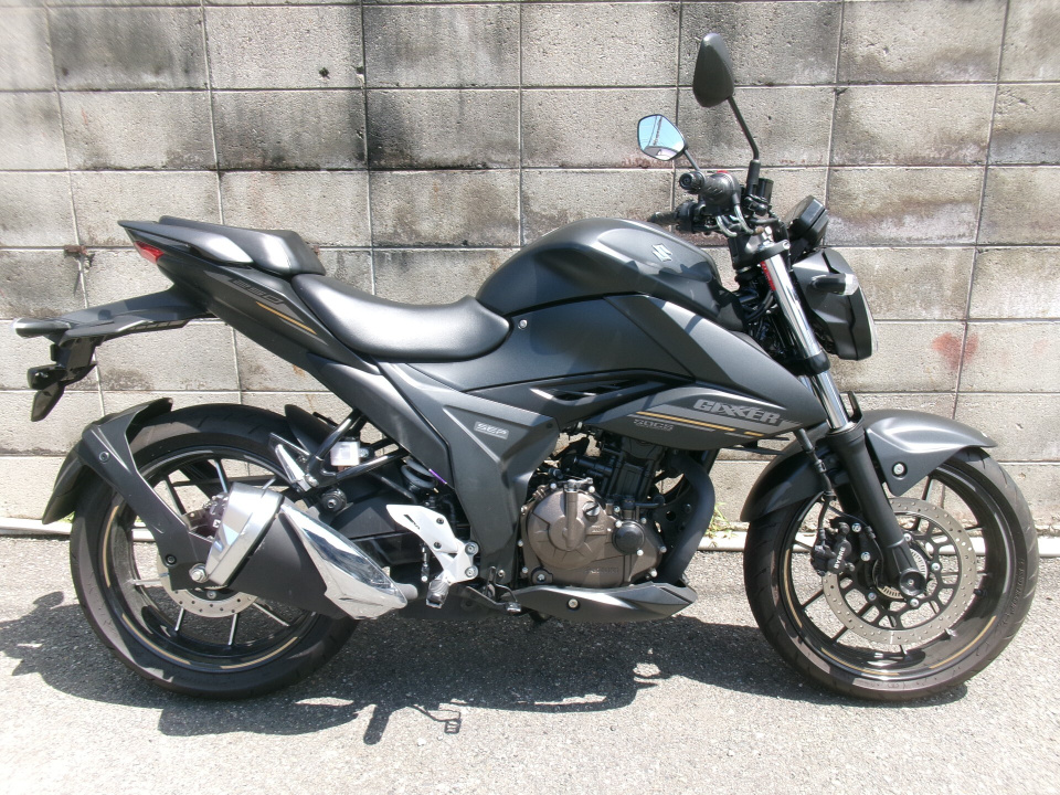 Suzuki GIXXER250
