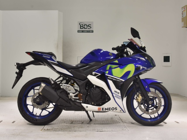 Yamaha YZF-R25 2016