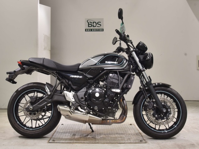Kawasaki Z650RS 2023