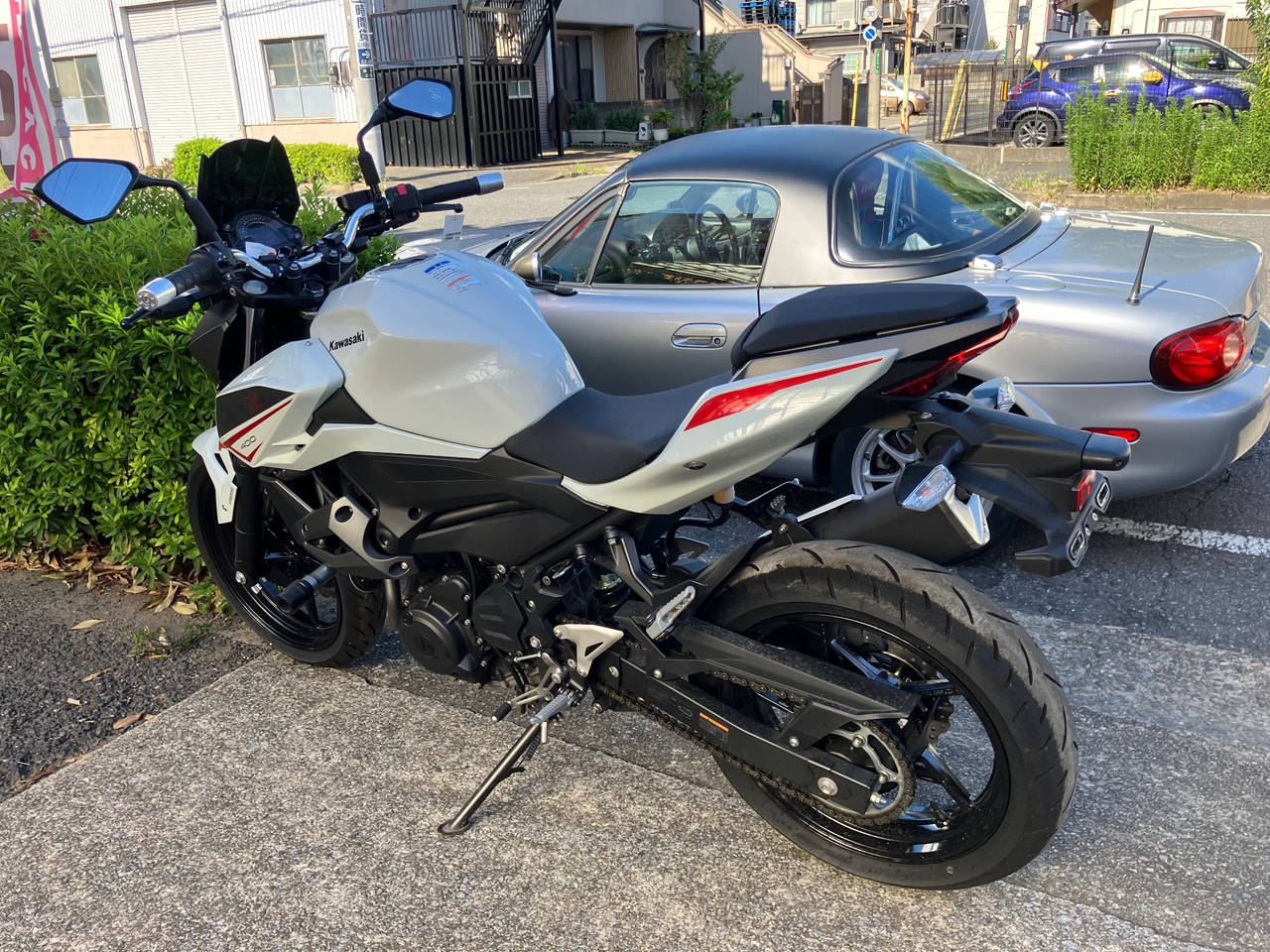 Kawasaki Z400 2022