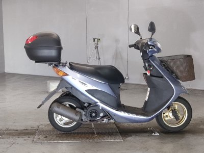 Suzuki ADDRESS V50