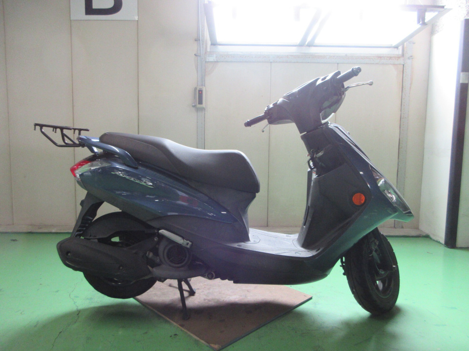 Yamaha AXIS Z 2017