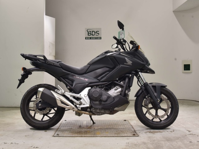 Honda NC750X 2016