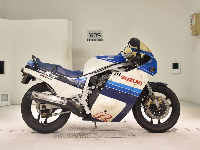 Suzuki GSX-R750 1985