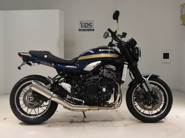 Kawasaki Z900RS 2022