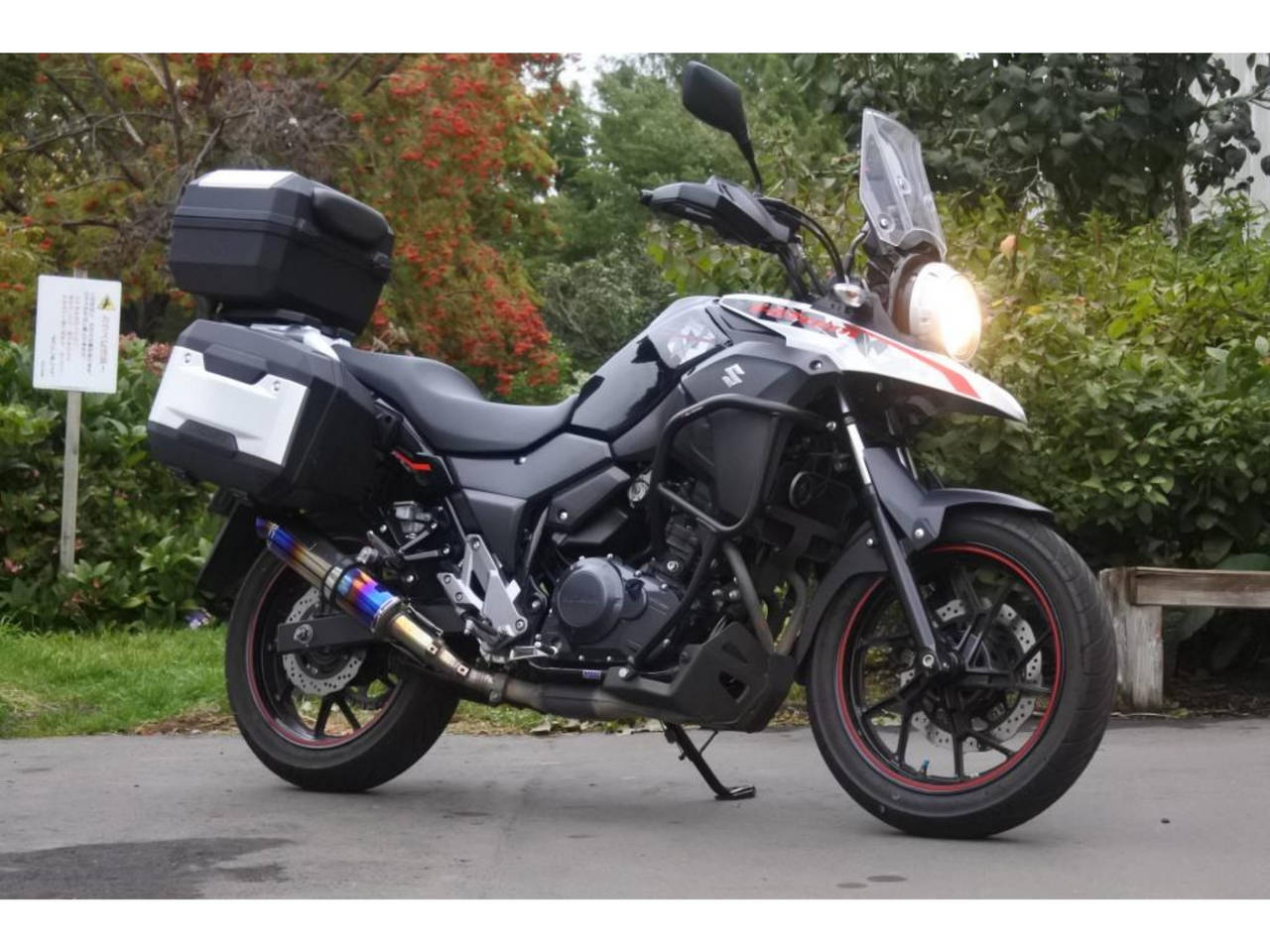 Suzuki V-STROM DL250A