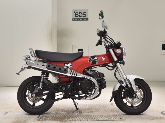 Honda DAX125 2022