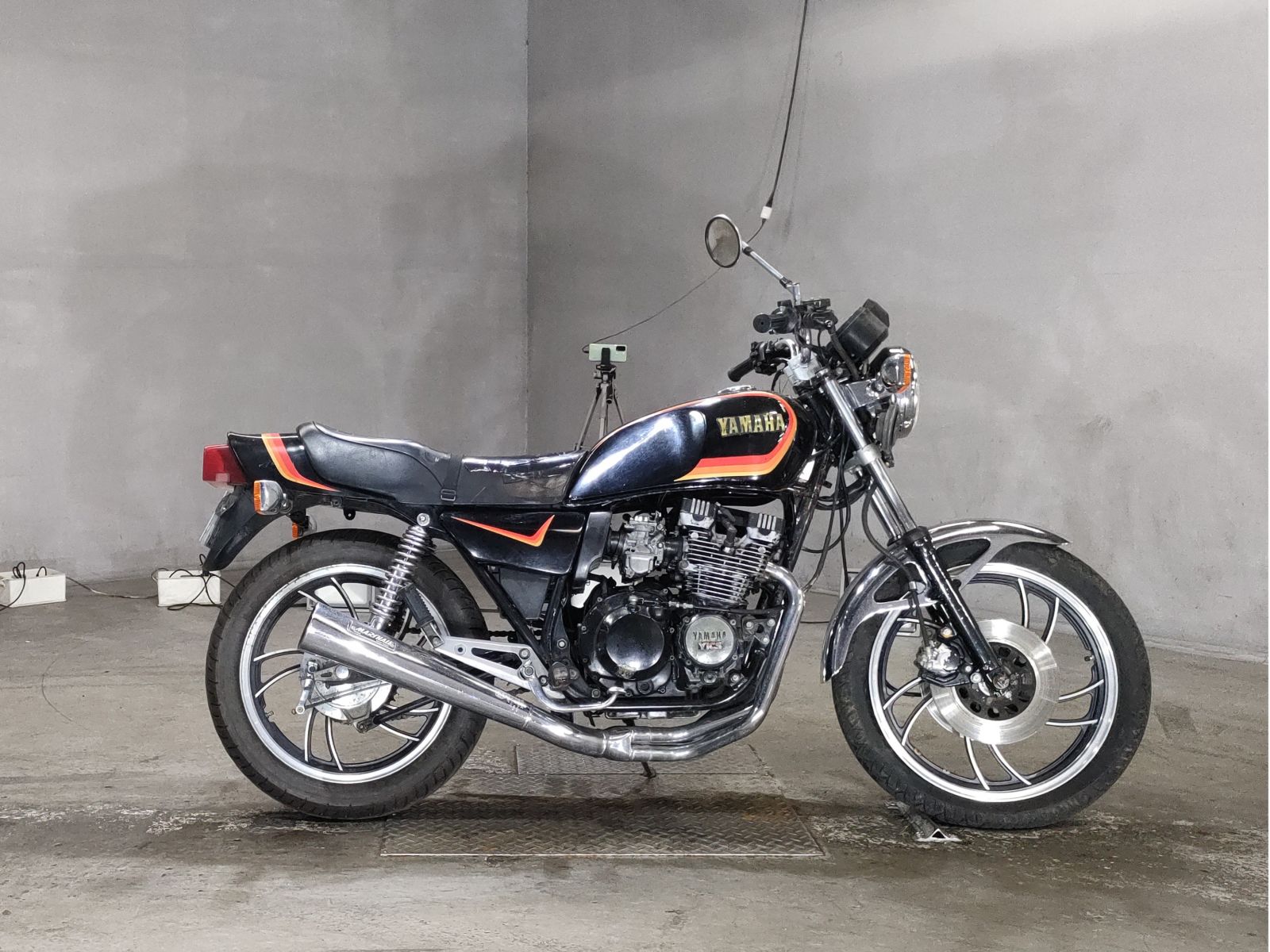 Yamaha XJ400 2024