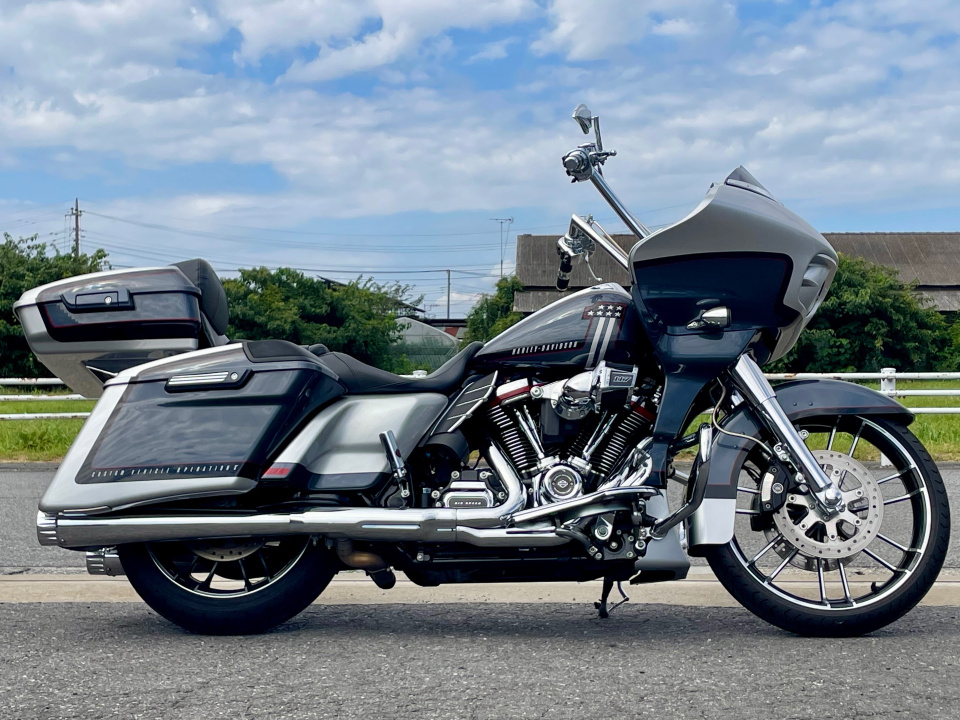 HD ROAD GLIDE FLTRXSE1923 CVO 2019