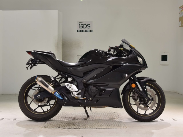 Yamaha YZF-R25A 2021