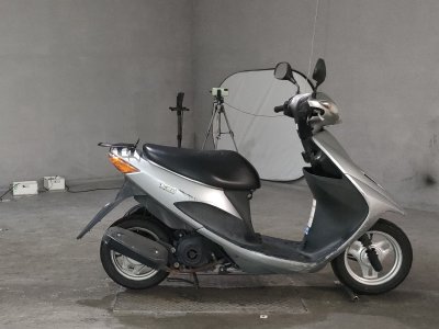 Suzuki ADDRESS V50