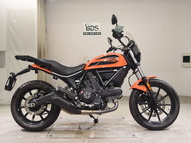 Ducati SCRAMBLER SIXTY2 2016